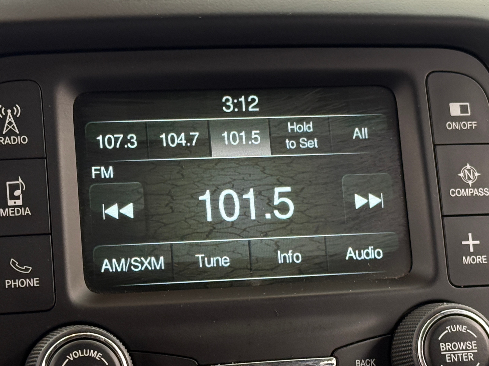 Thumbnail: 2015 Jeep Renegade - 3