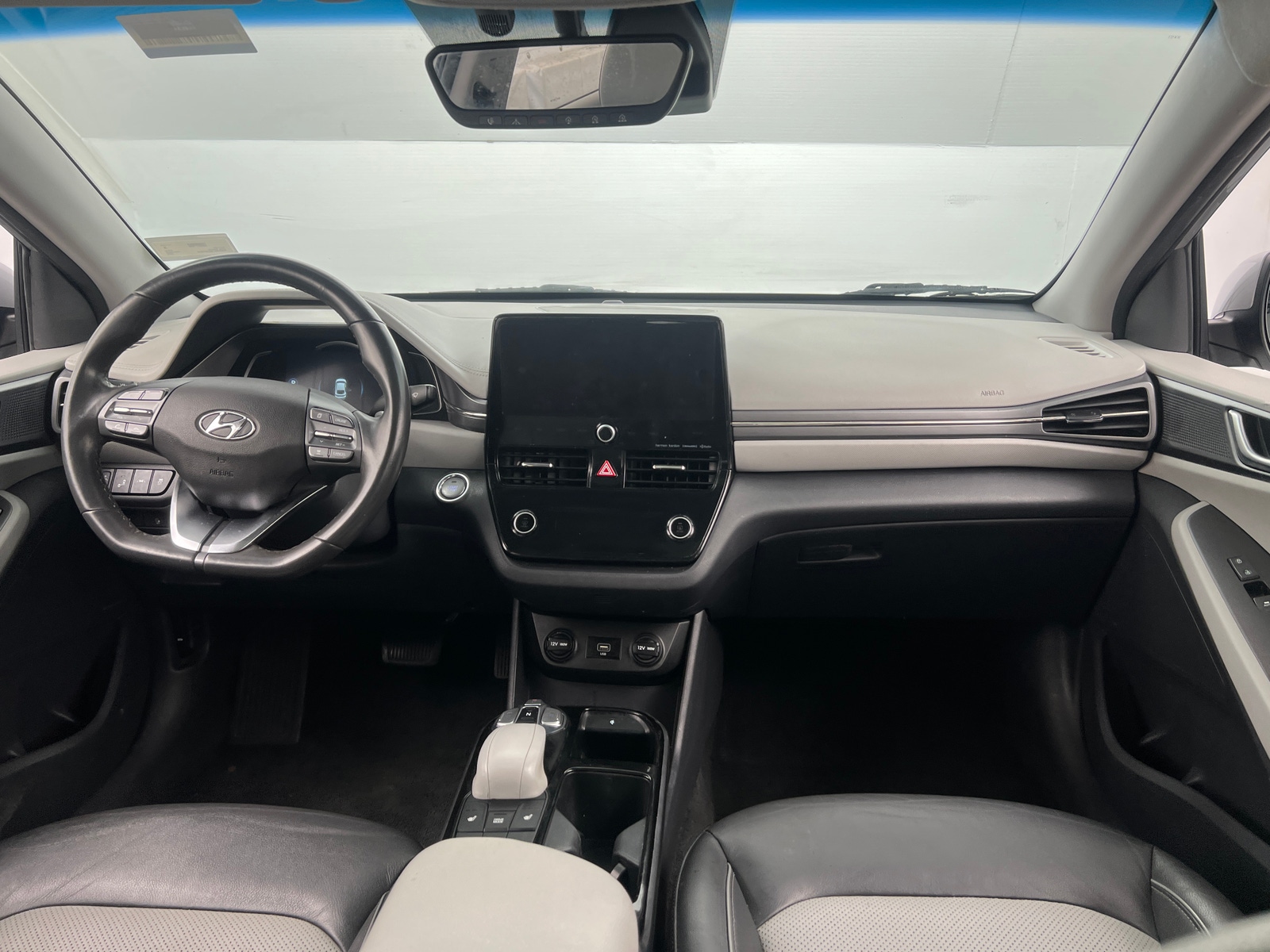 Thumbnail: 2020 Hyundai Ioniq - 2