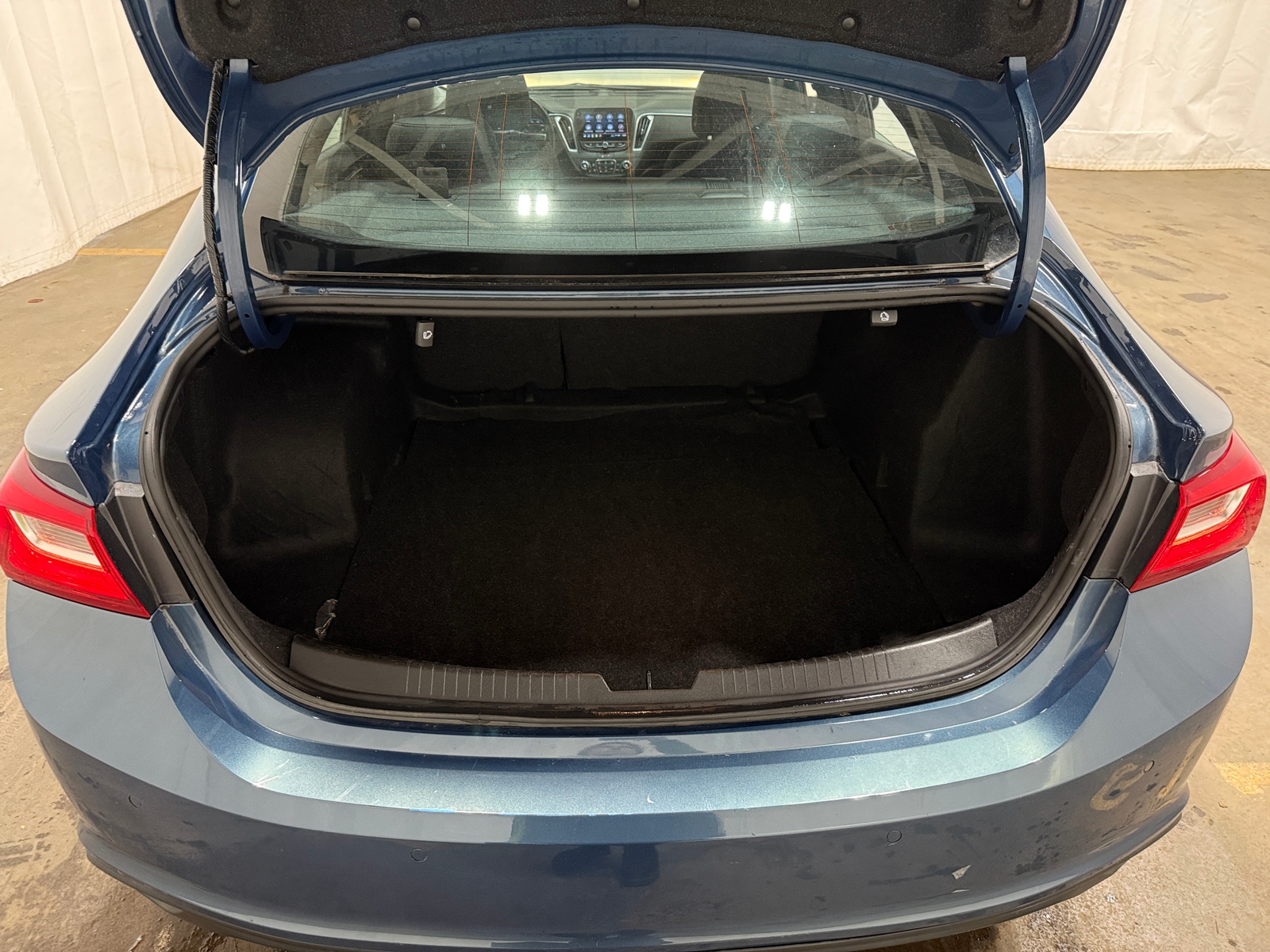 Thumbnail: 2024 Chevrolet Malibu - 7