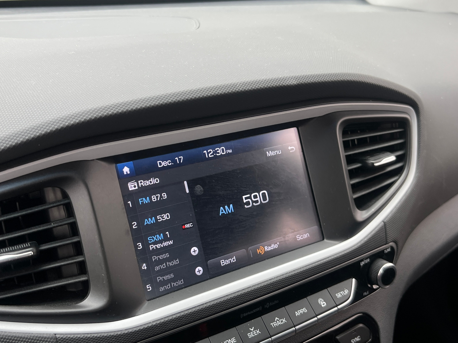 Thumbnail: 2019 Hyundai Ioniq - 3