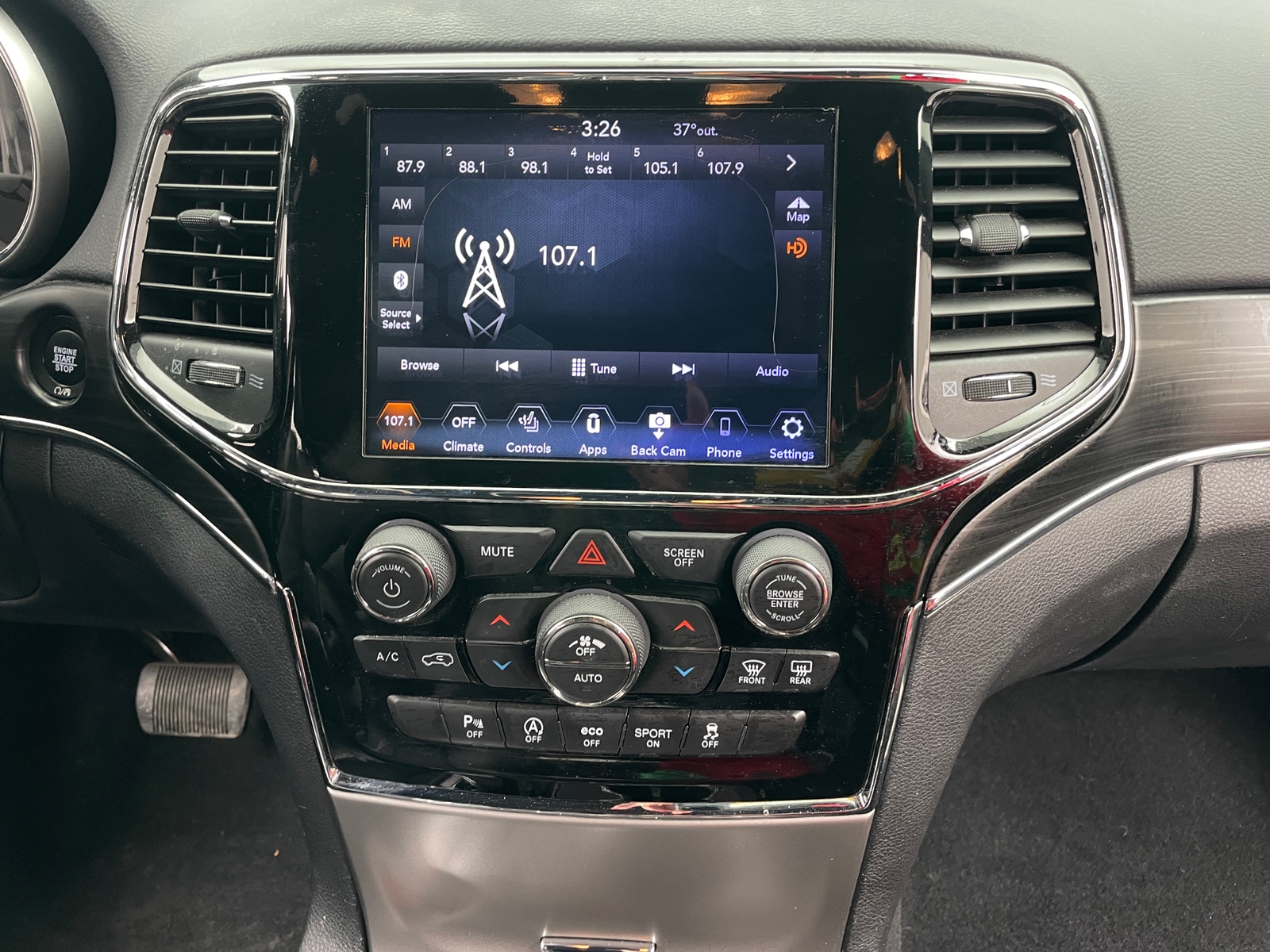 Thumbnail: 2020 Jeep Grand Cherokee - 3