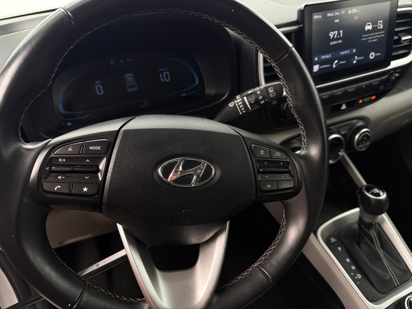 Thumbnail: 2023 Hyundai Venue - 5