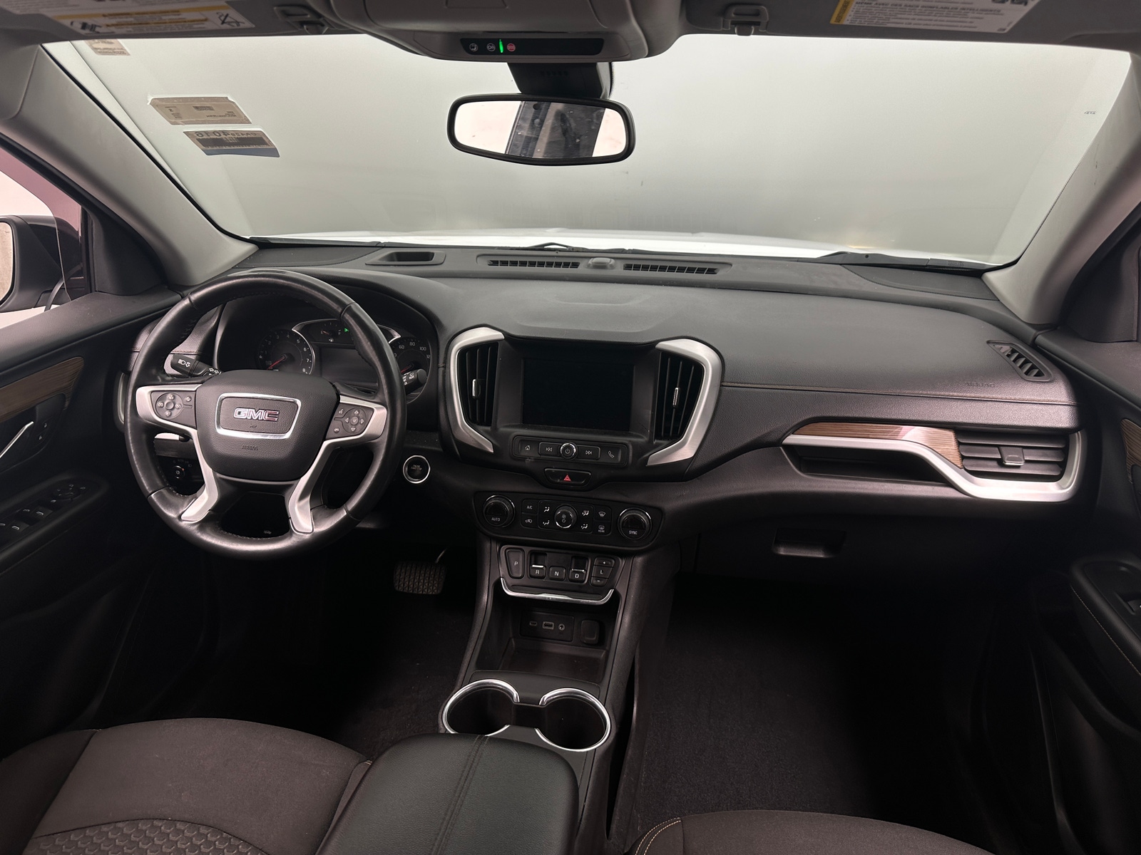 Thumbnail: 2020 GMC Terrain - 3