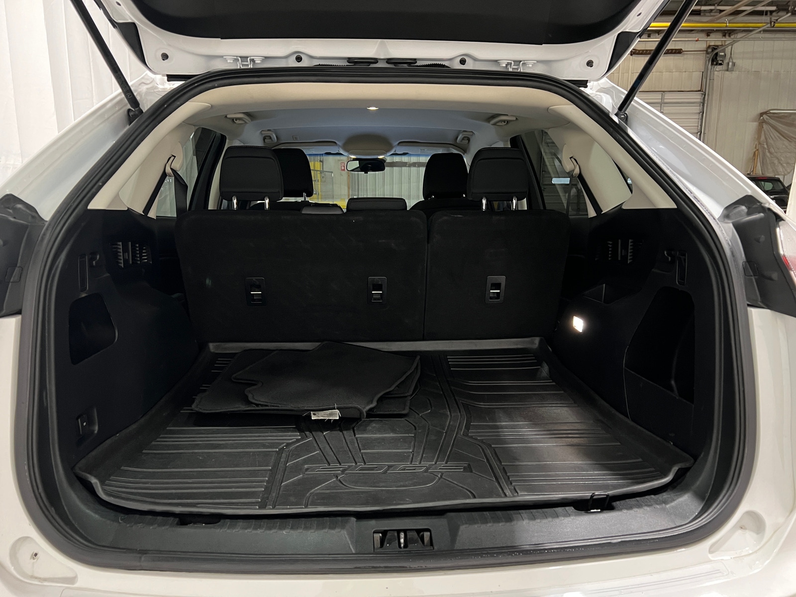 Thumbnail: 2020 Ford Edge - 7