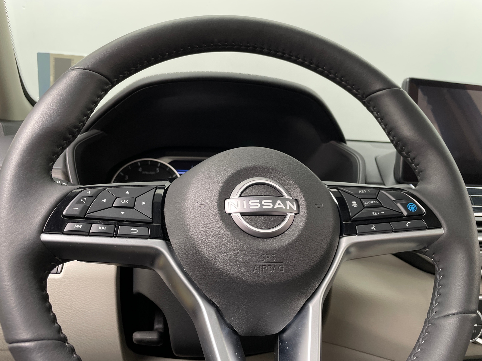 Thumbnail: 2024 Nissan Altima - 4