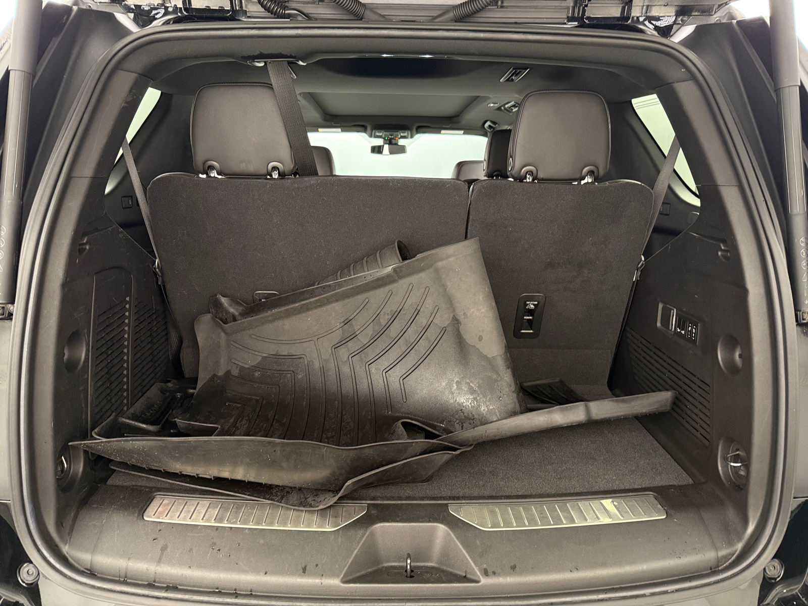 Thumbnail: 2021 Chevrolet Tahoe - 6