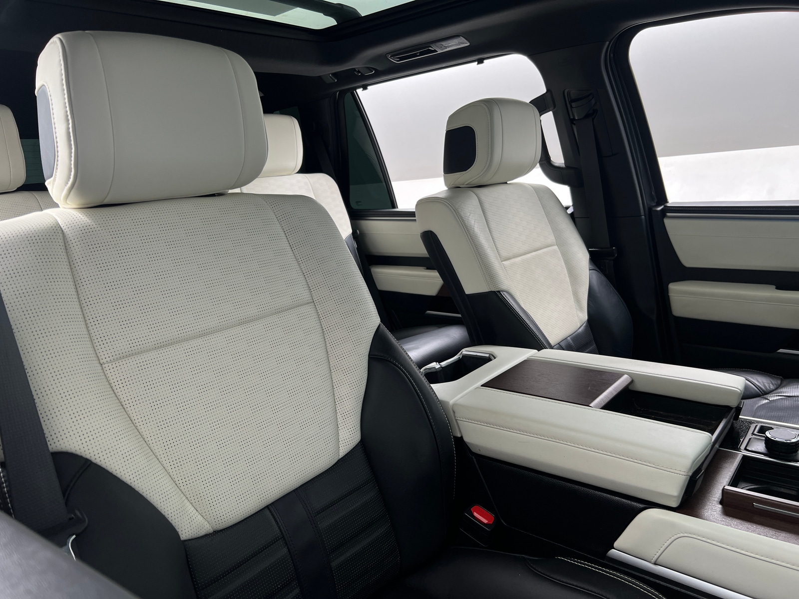 Thumbnail: 2024 Toyota Sequoia - 2