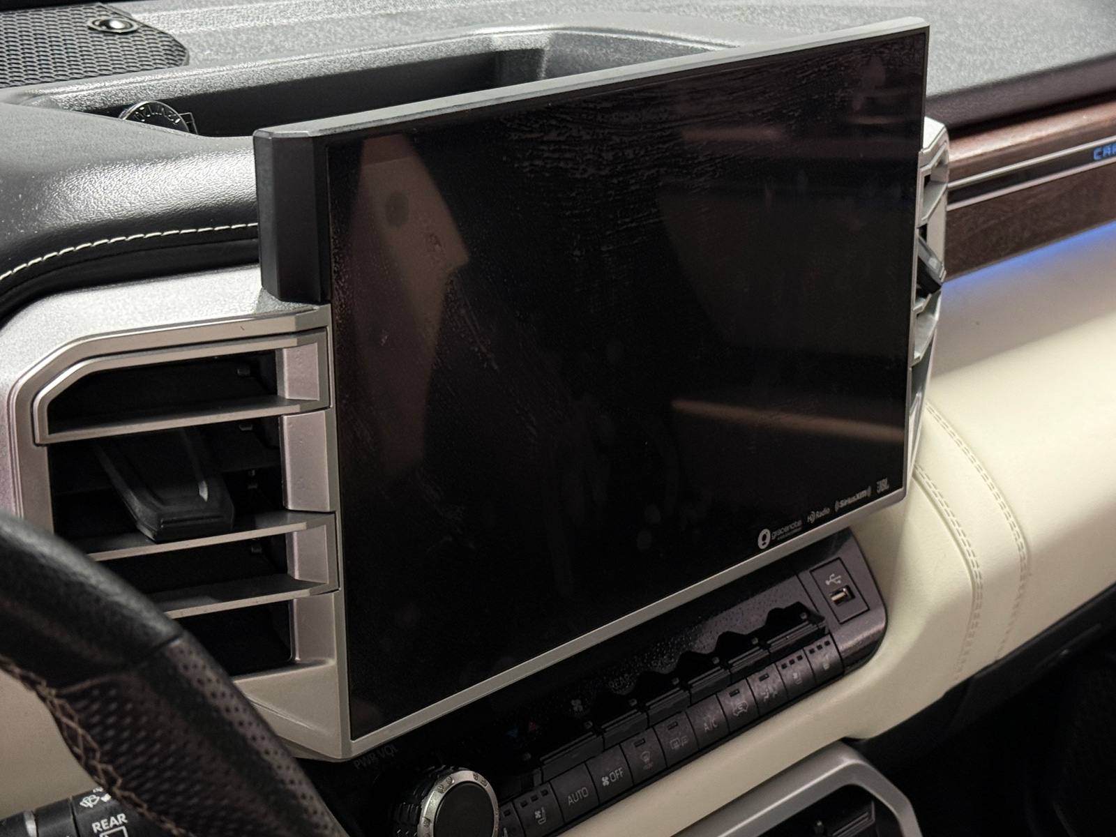 Thumbnail: 2024 Toyota Sequoia - 4