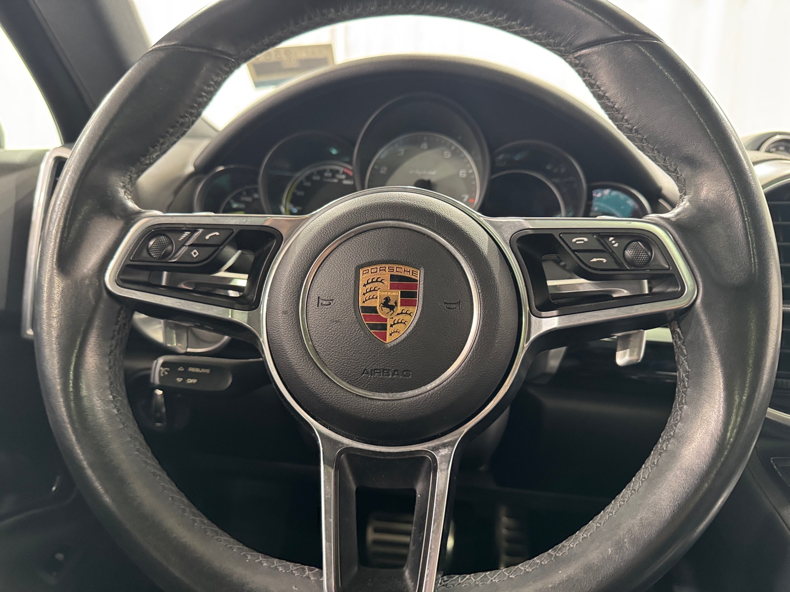 Thumbnail: 2016 Porsche Cayenne - 4