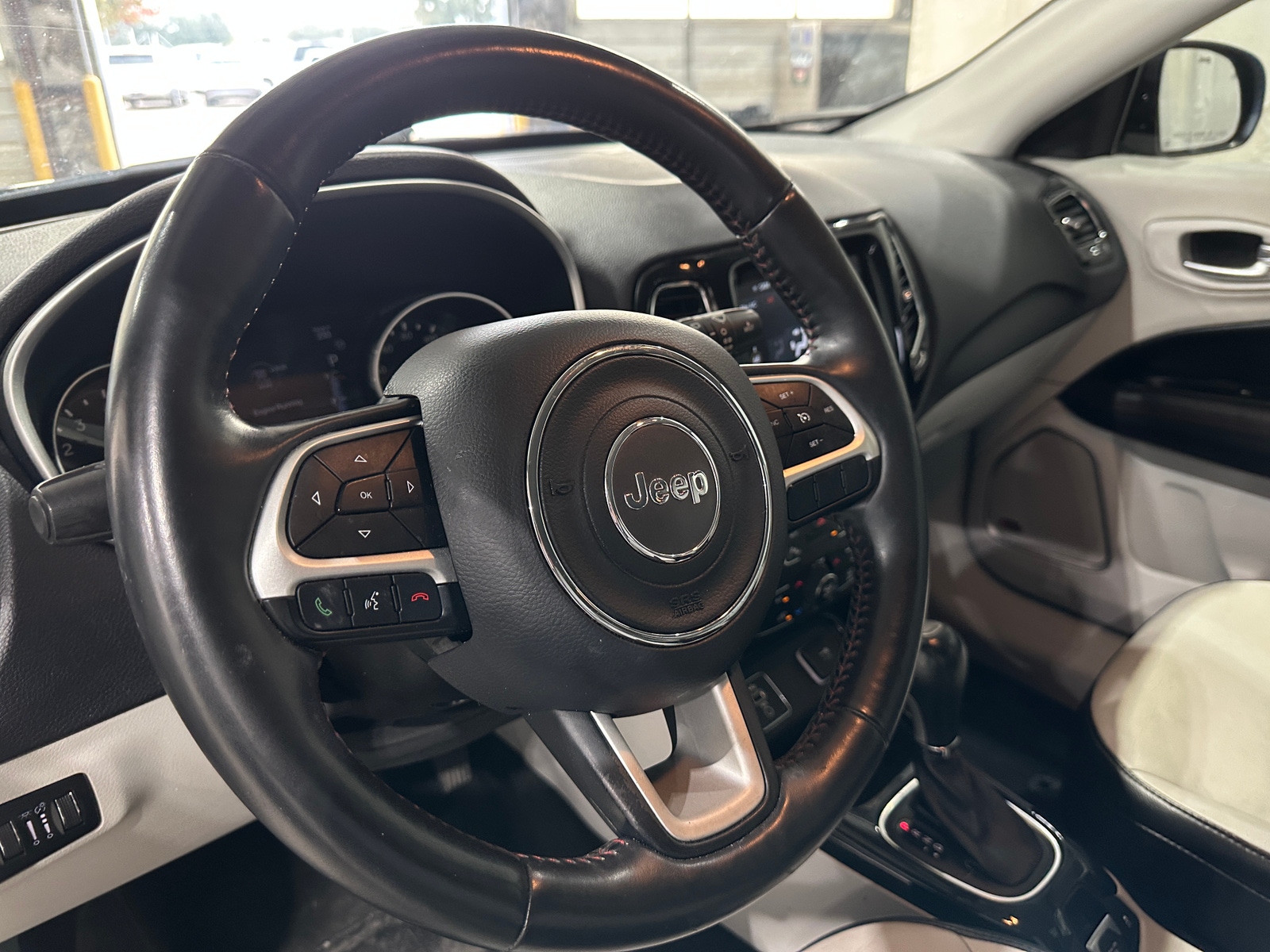 Thumbnail: 2018 Jeep Compass - 4