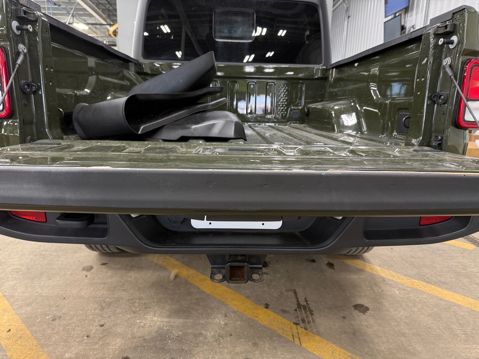 Thumbnail: 2022 Jeep Gladiator - 7