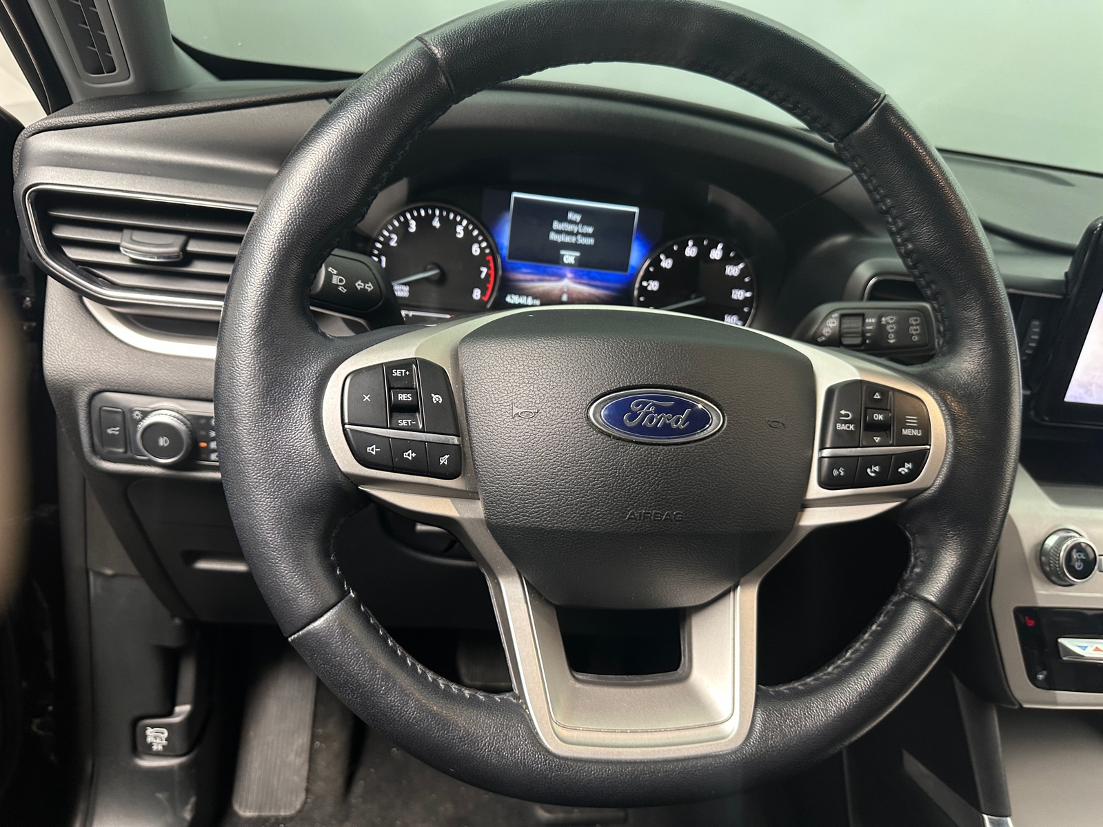 Thumbnail: 2021 Ford Explorer - 5