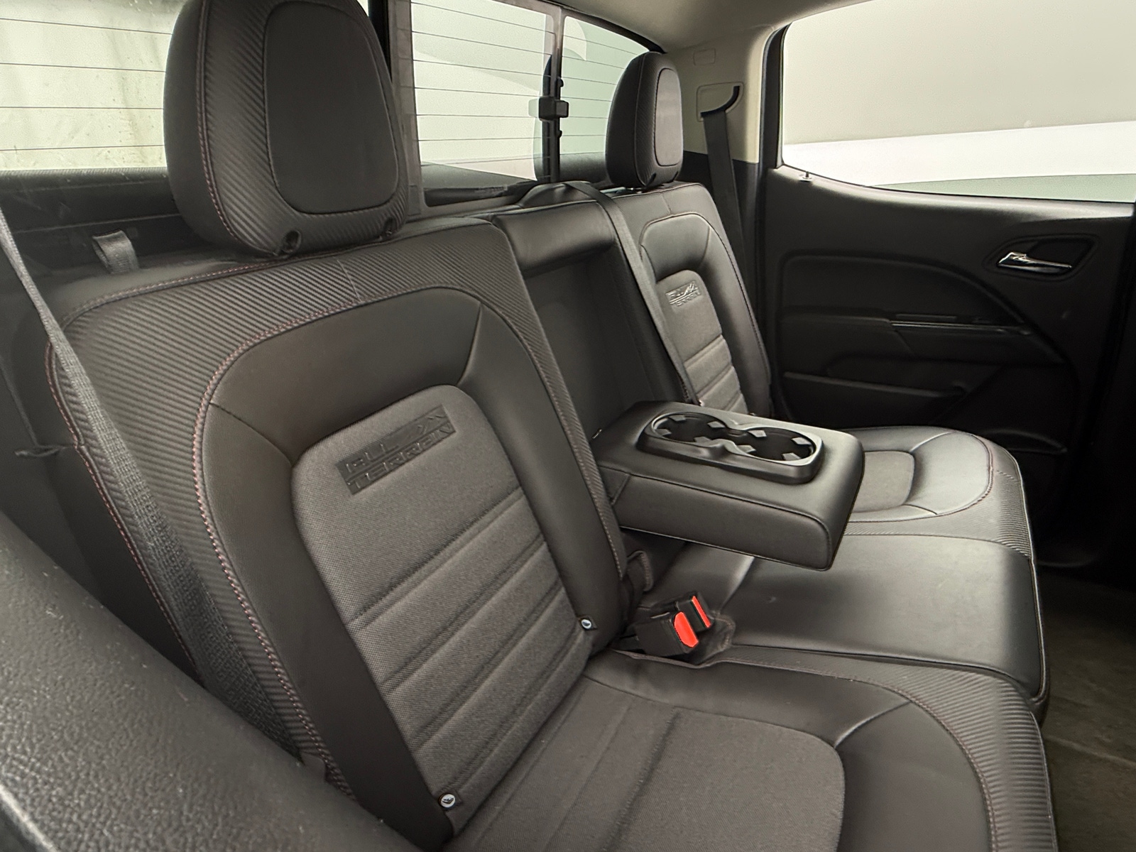 Thumbnail: 2018 GMC Canyon - 6