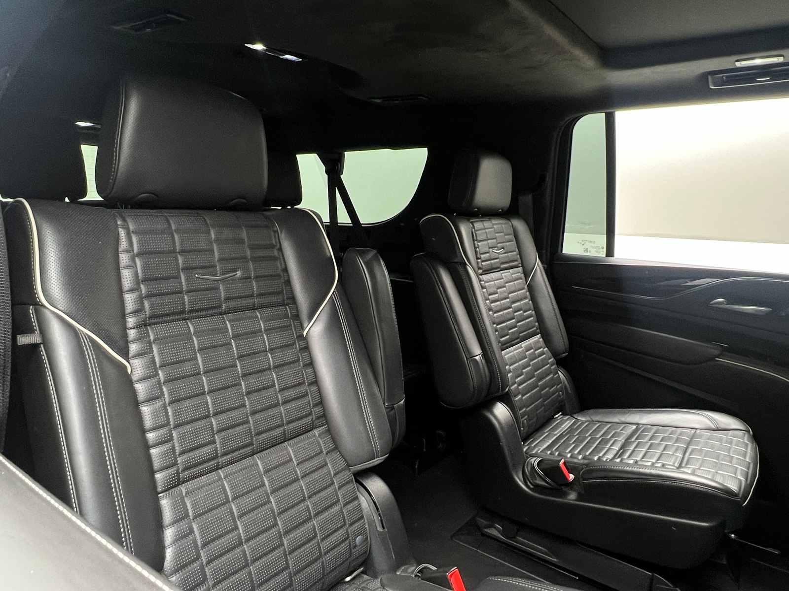 Thumbnail: 2021 Cadillac Escalade - 5