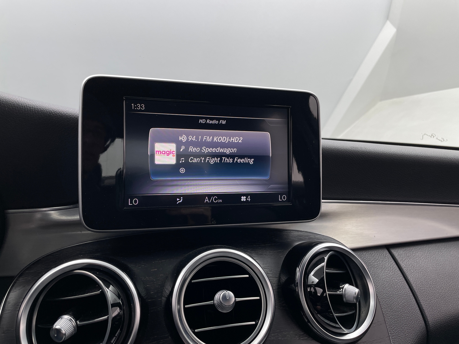 Thumbnail: 2018 Mercedes-Benz C-Class - 3