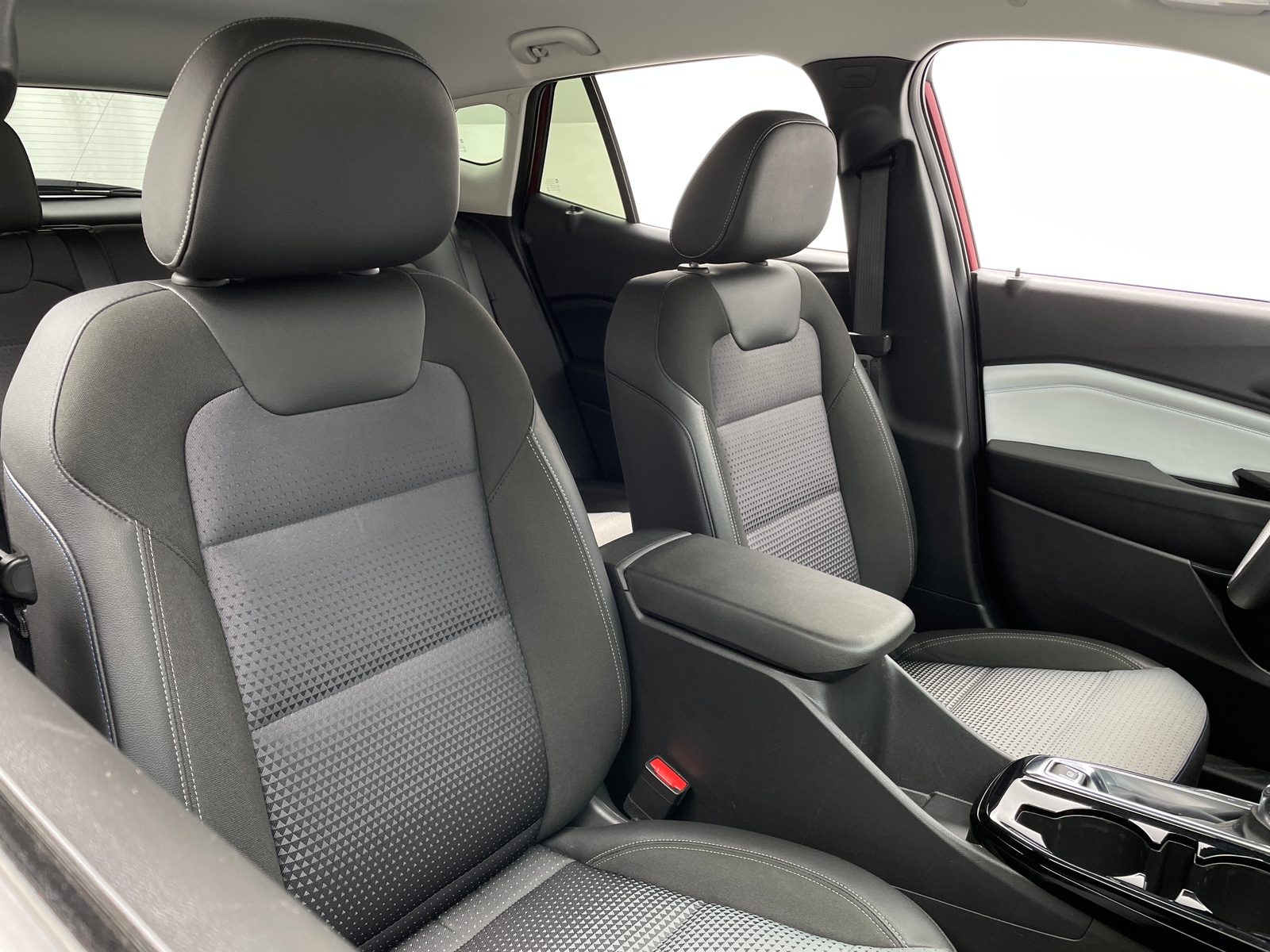 Thumbnail: 2025 Chevrolet Trax - 2