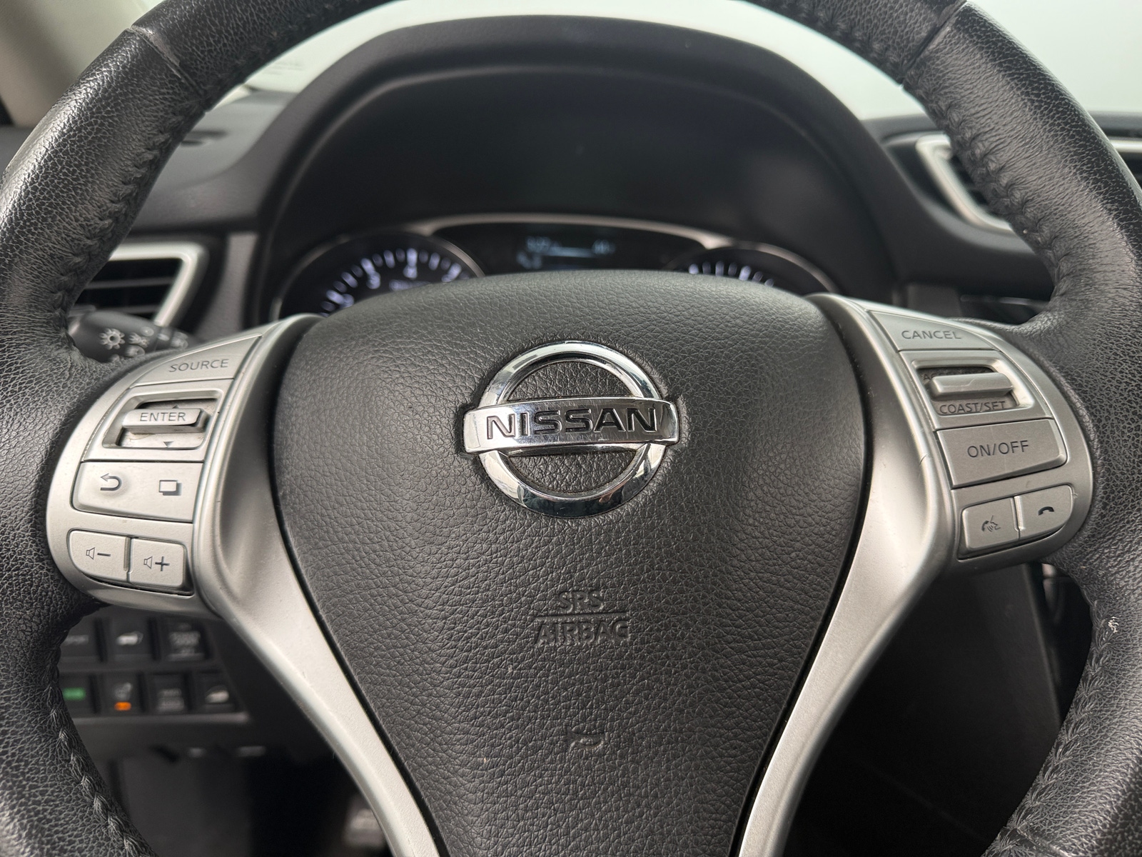 Thumbnail: 2016 Nissan Rogue - 4