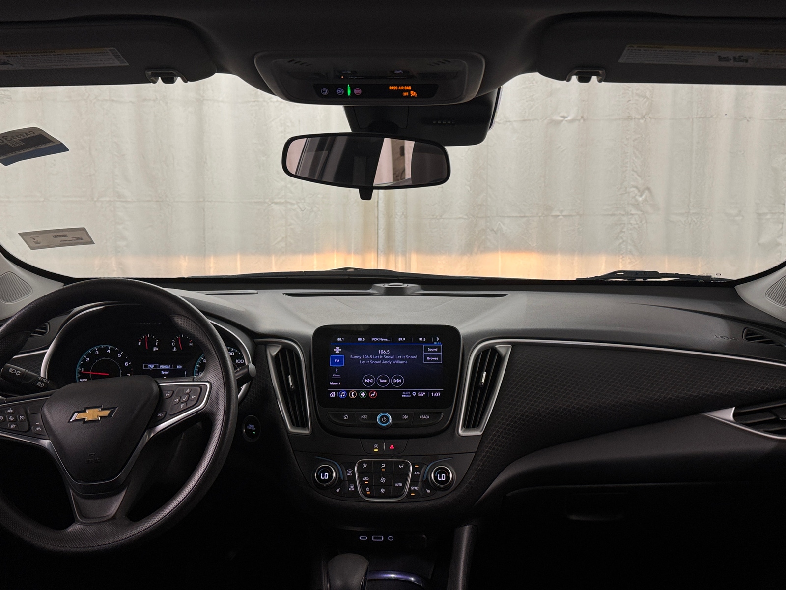 Thumbnail: 2024 Chevrolet Malibu - 3