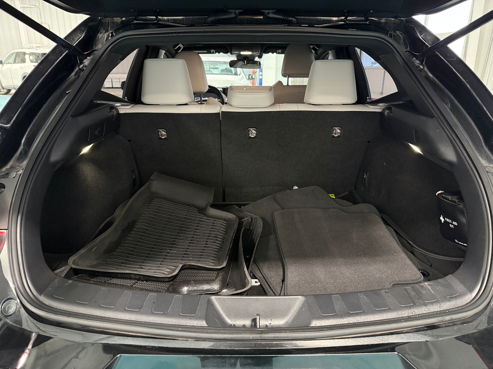 Thumbnail: 2021 Lexus UX - 7