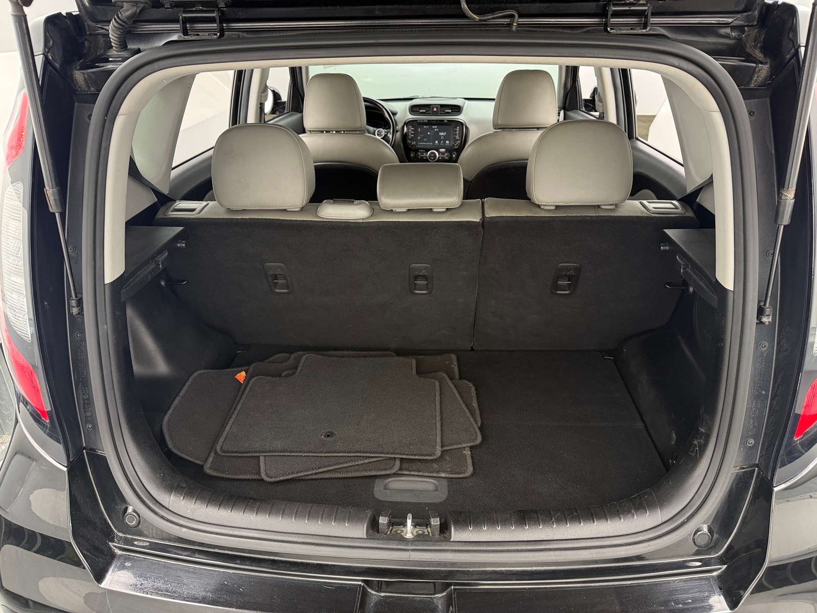 Thumbnail: 2019 Kia Soul - 6