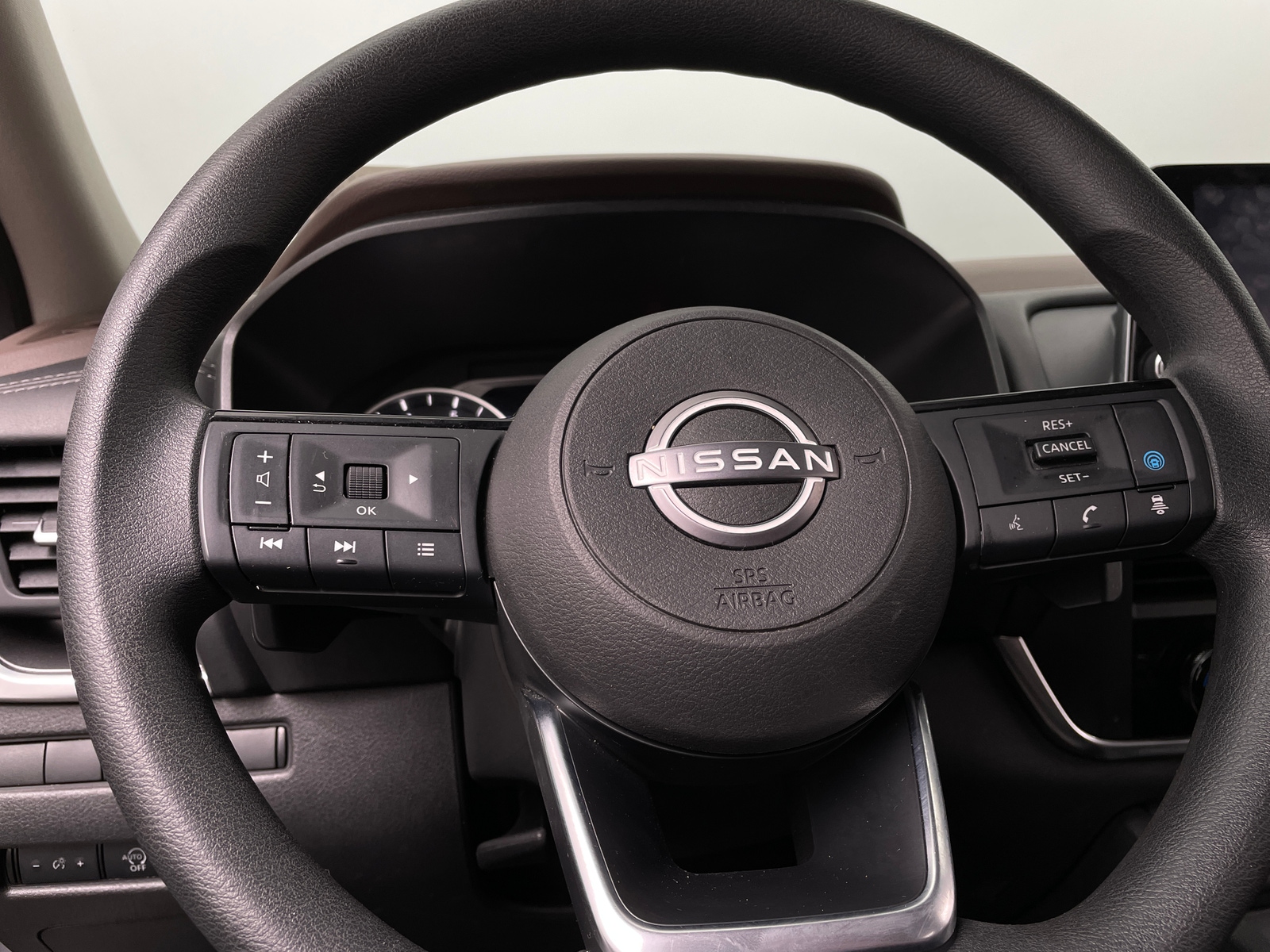 Thumbnail: 2023 Nissan Rogue - 5