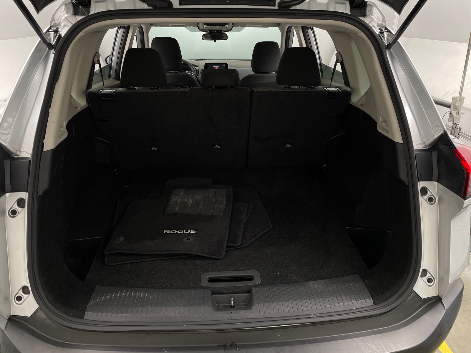 Thumbnail: 2023 Nissan Rogue - 7