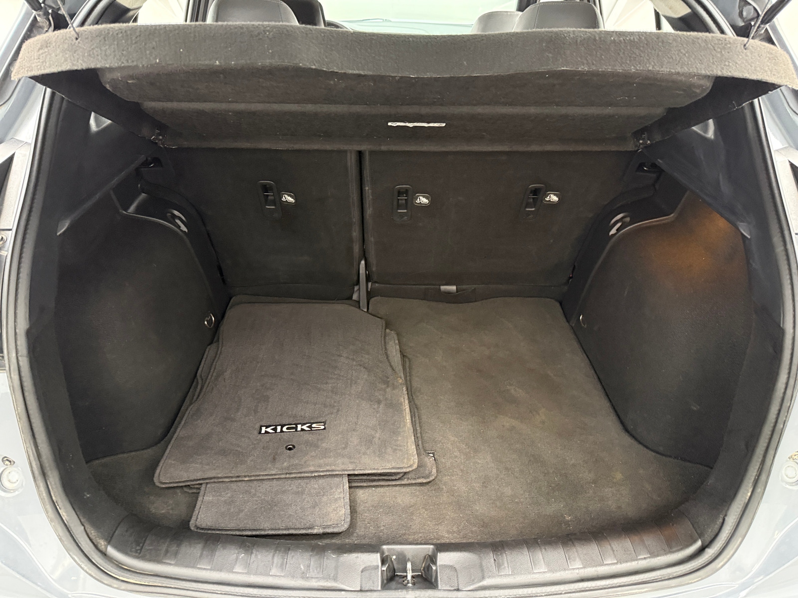 Thumbnail: 2023 Nissan Kicks - 7