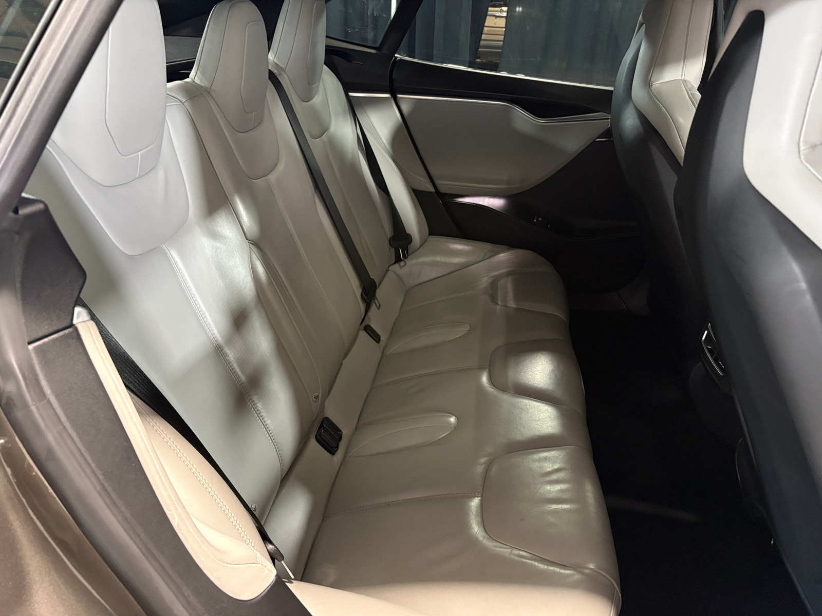 Thumbnail: 2016 Tesla Model S - 5