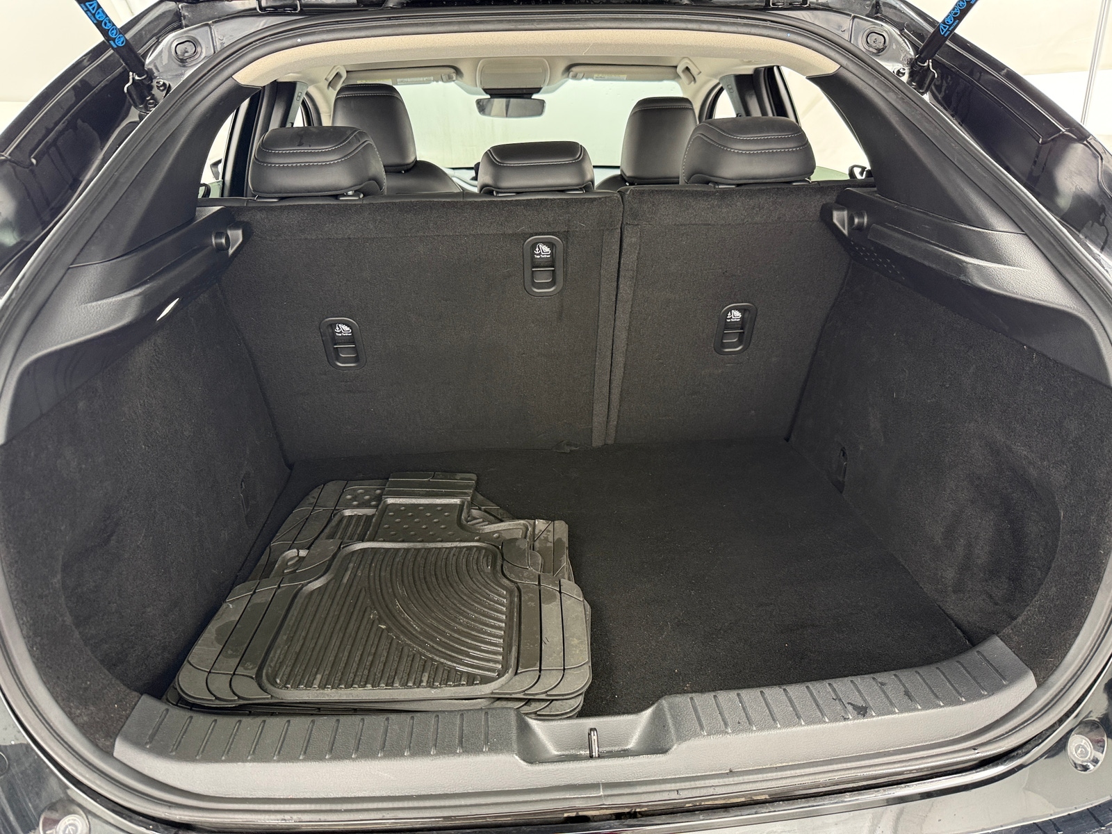 Thumbnail: 2023 Mazda CX-30 - 6