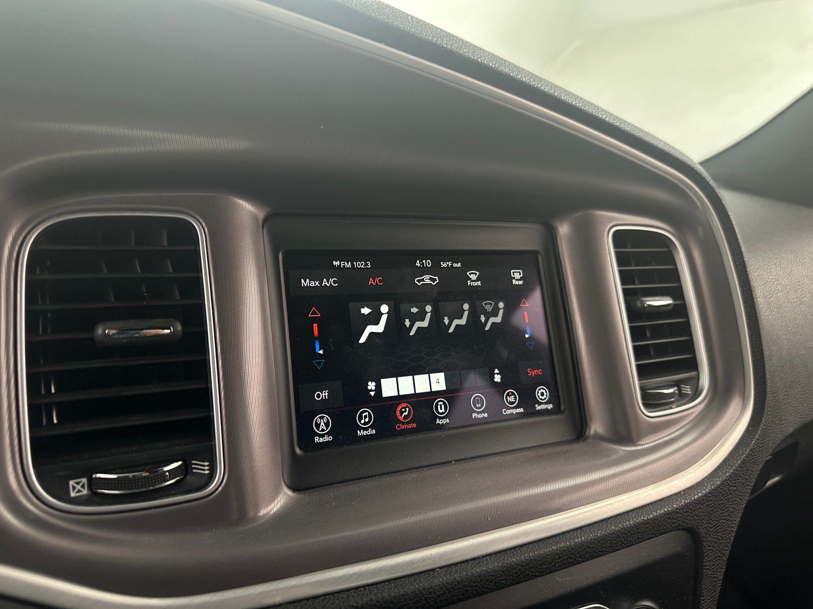 Thumbnail: 2022 Dodge Charger - 4