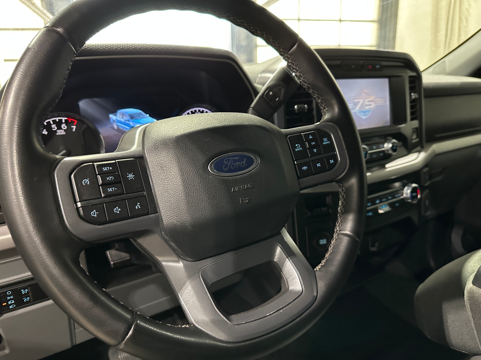 Thumbnail: 2023 Ford Econoline - 5