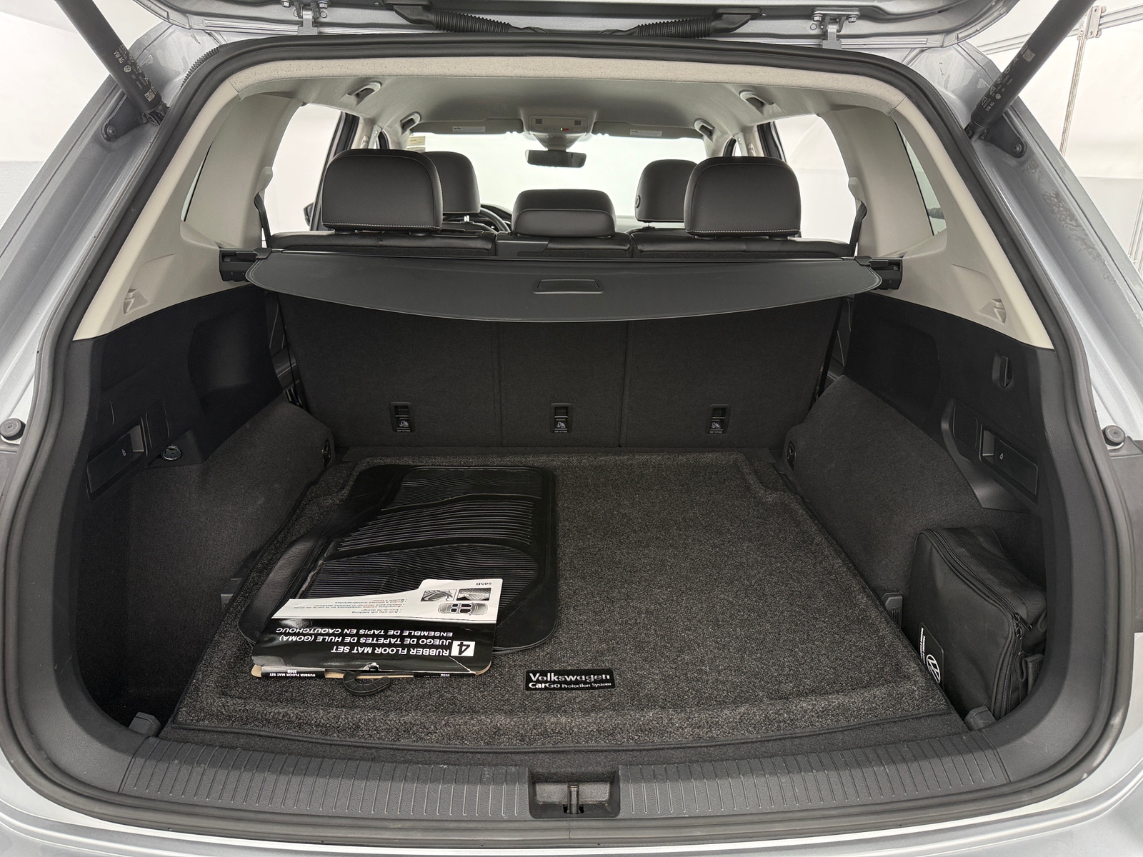 Thumbnail: 2022 Volkswagen Tiguan - 6