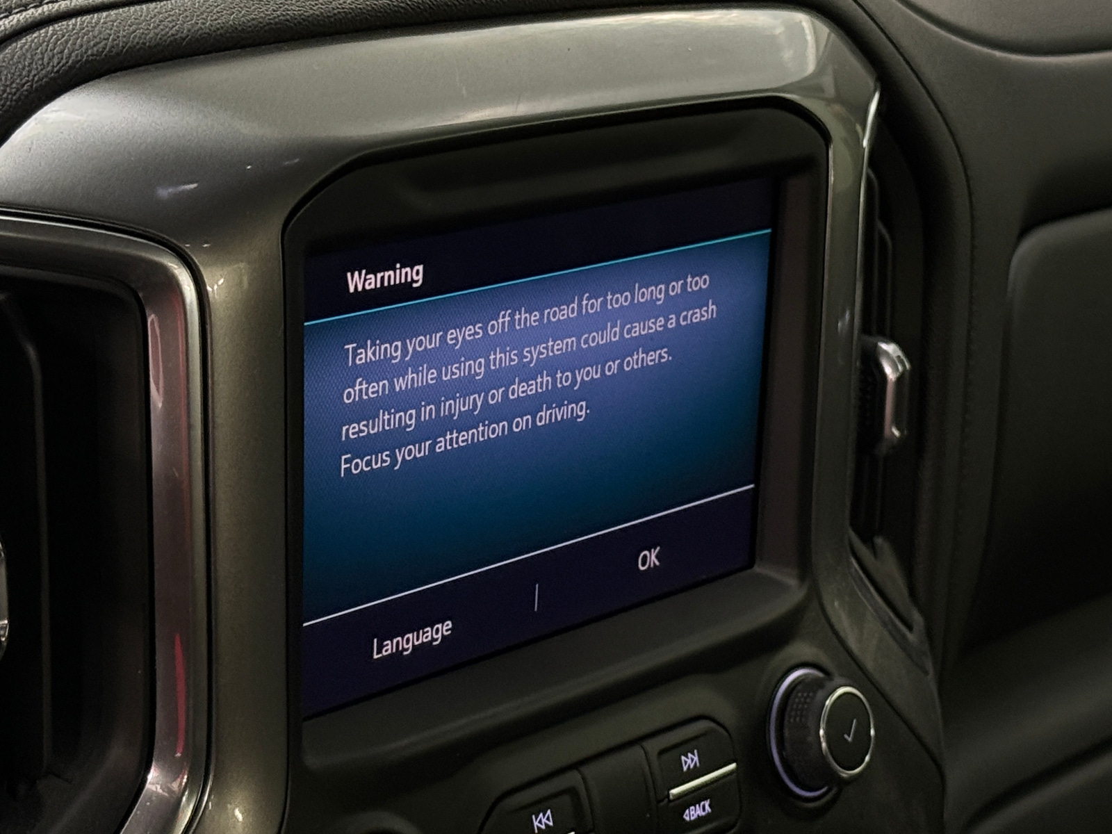 Thumbnail: 2019 Chevrolet Silverado 1500 - 4