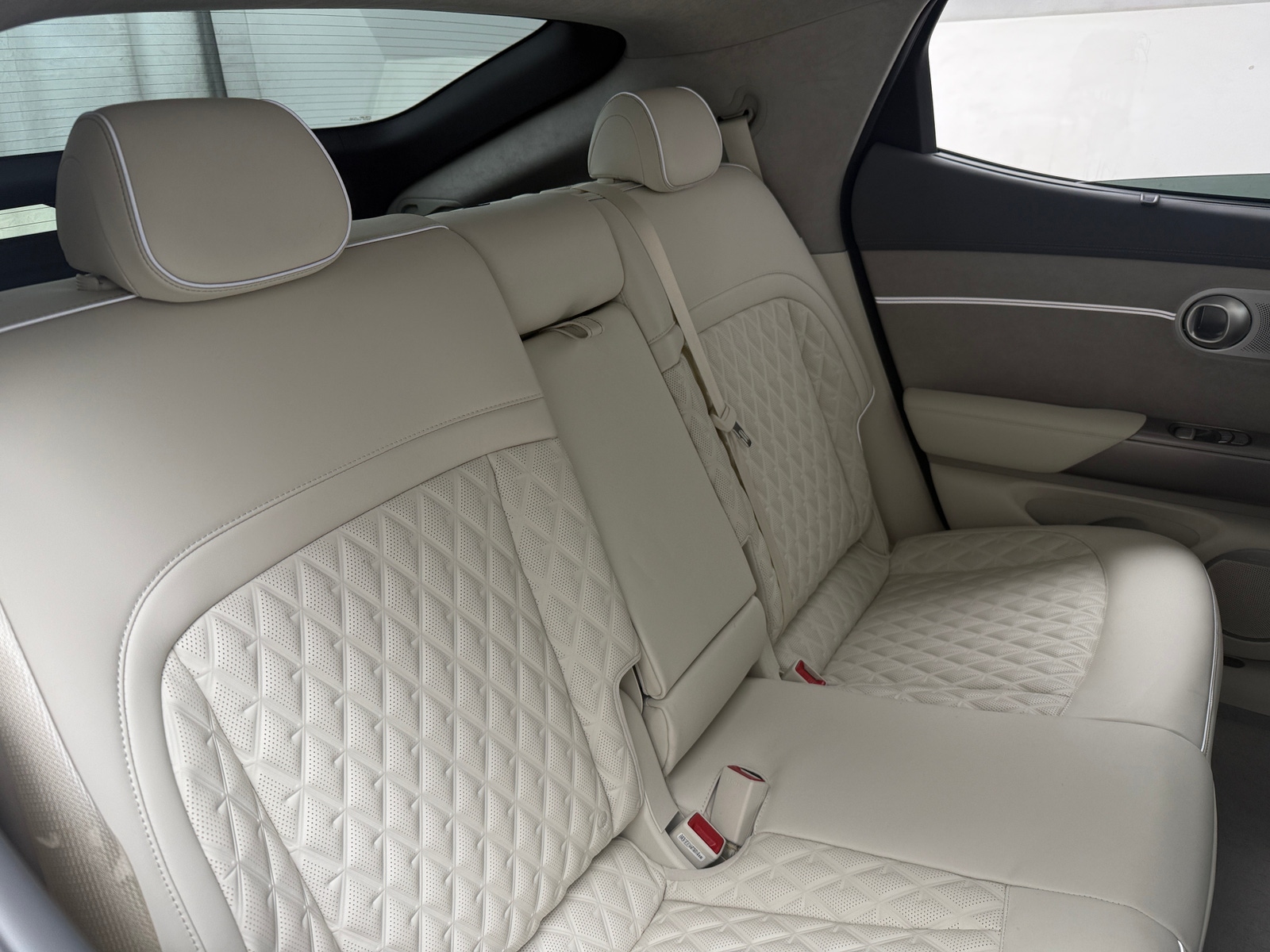 Thumbnail: 2025 Genesis GV60 - 5