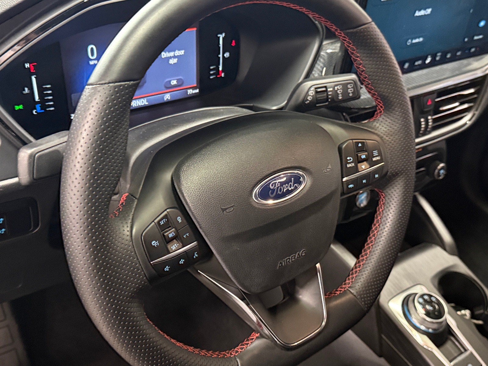 Thumbnail: 2023 Ford Escape - 4