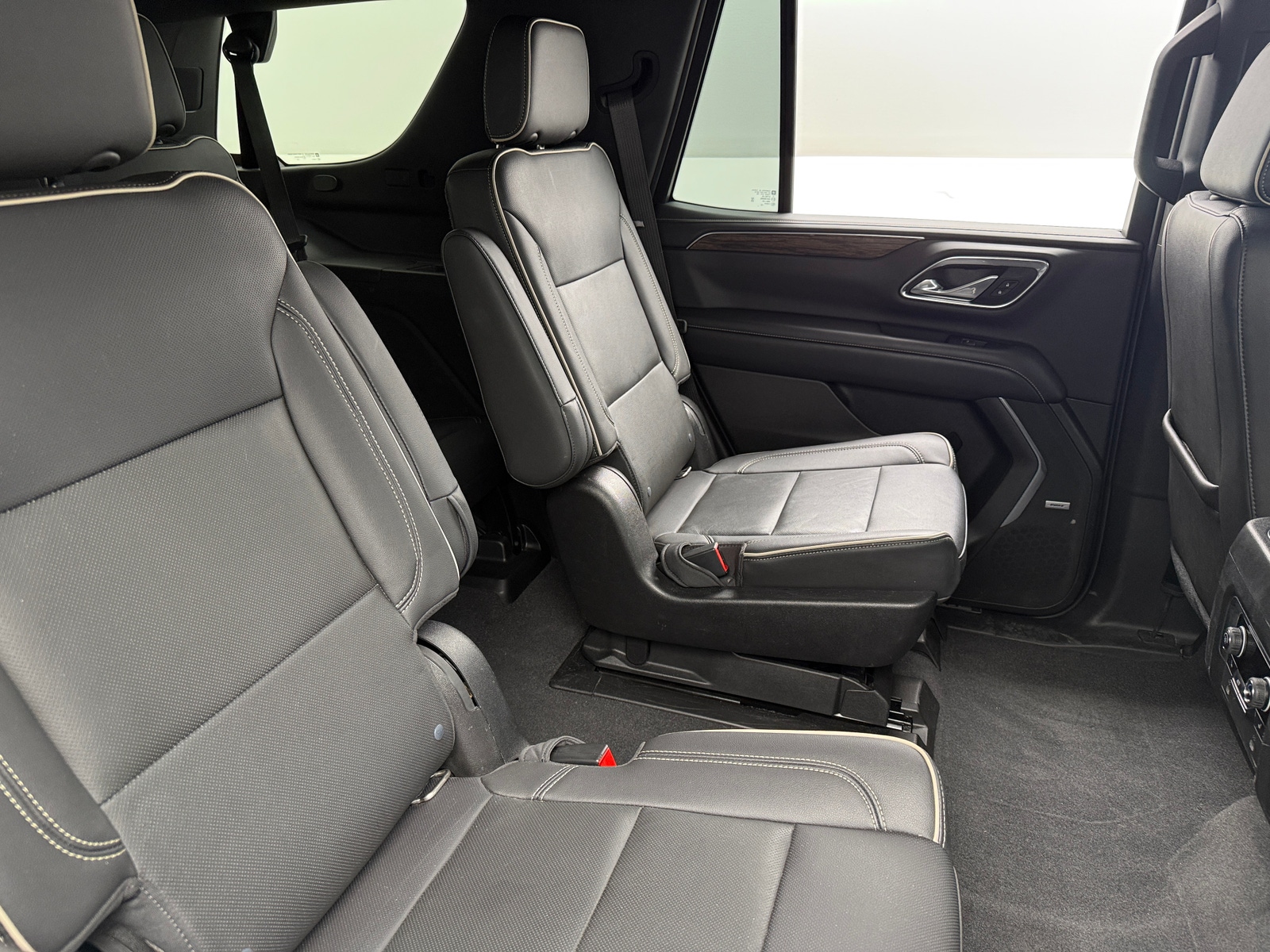 Thumbnail: 2021 Chevrolet Tahoe - 5