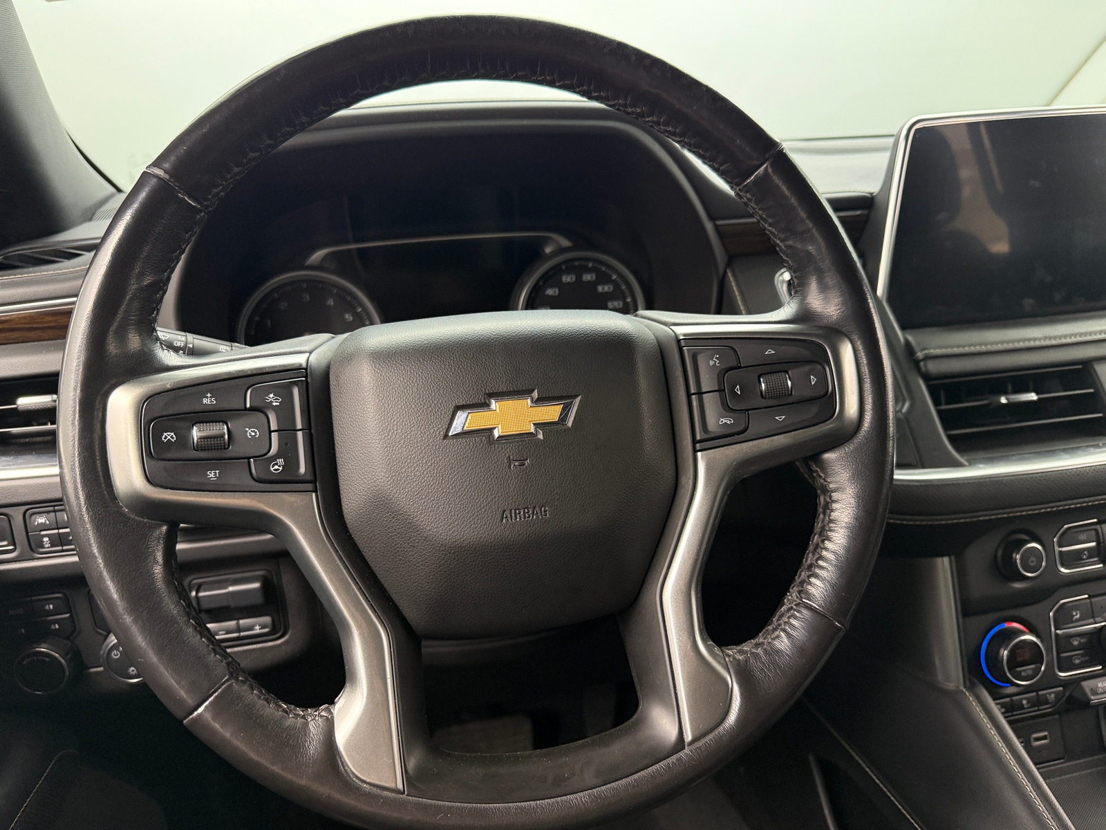 Thumbnail: 2021 Chevrolet Tahoe - 4