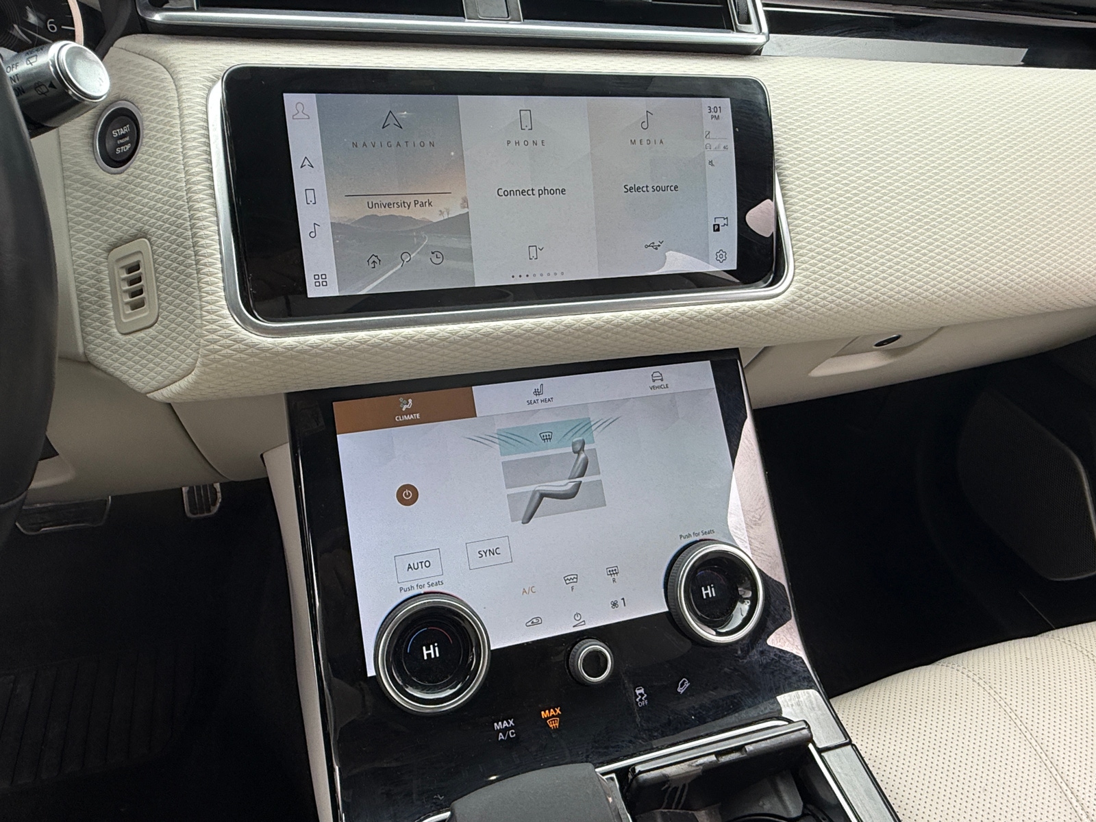 Thumbnail: 2022 Land Rover Range Rover Velar - 3