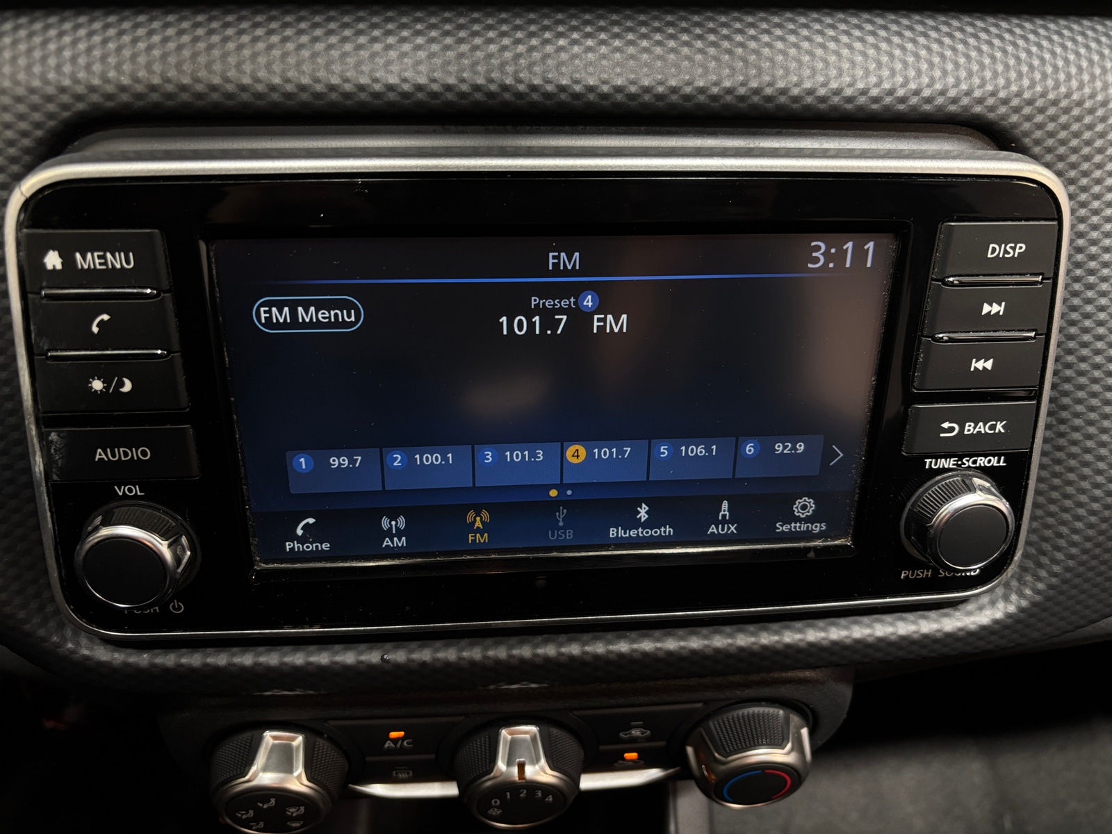 Thumbnail: 2024 Nissan Kicks - 4