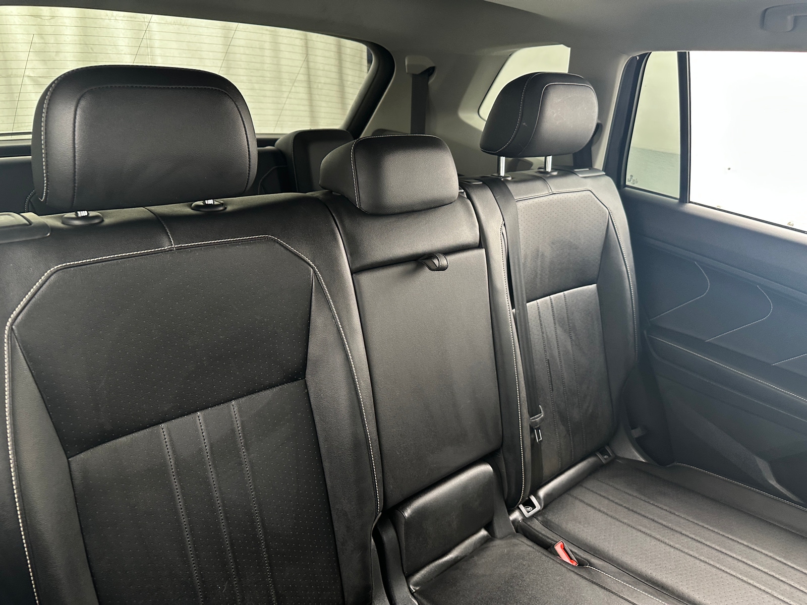 Thumbnail: 2022 Volkswagen Tiguan - 6