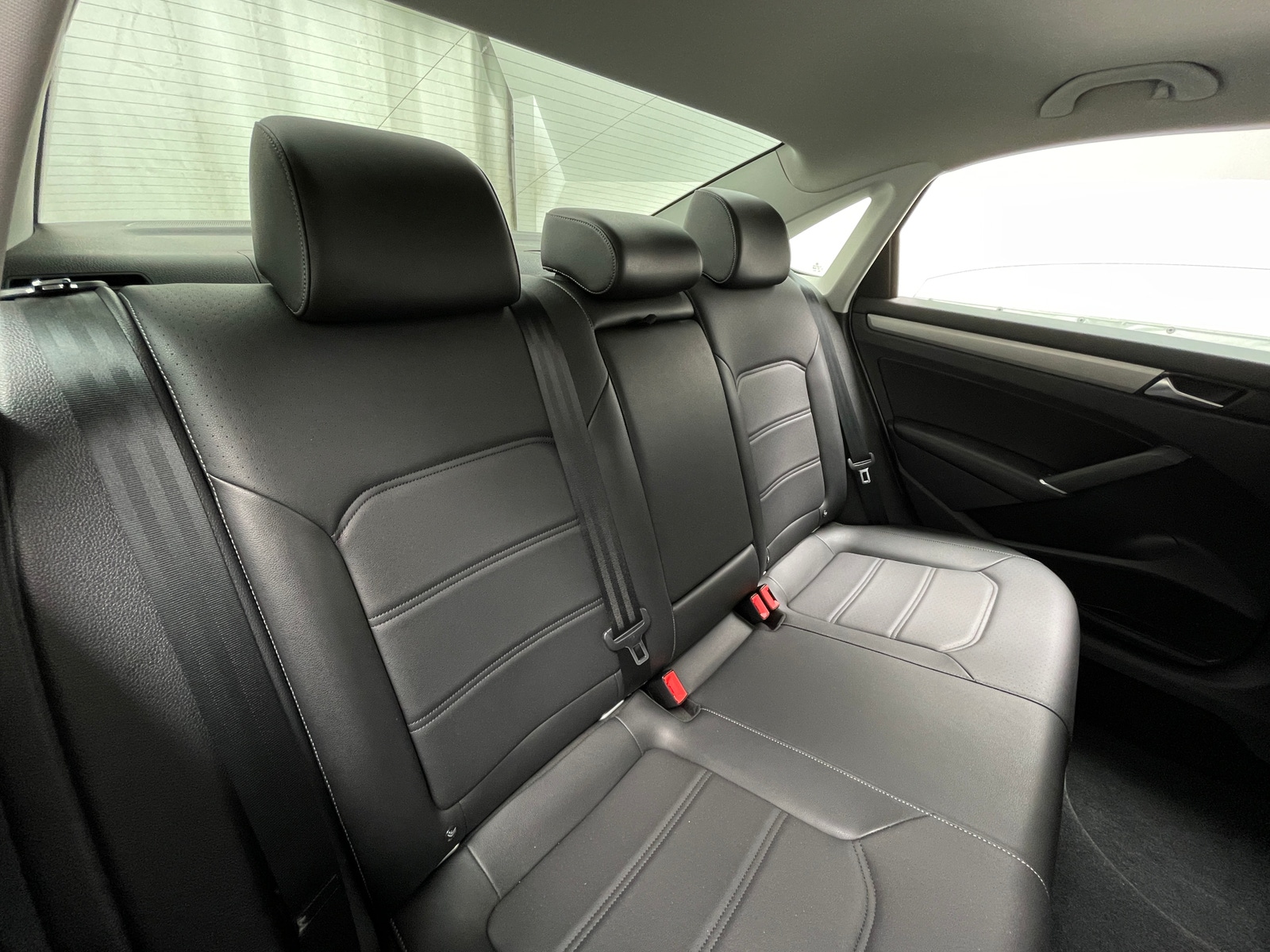 Thumbnail: 2020 Volkswagen Passat - 5