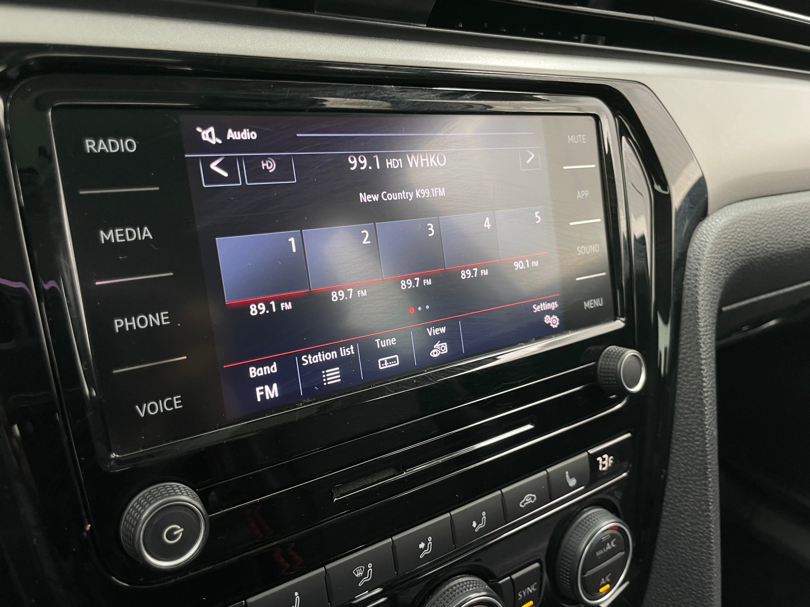 Thumbnail: 2020 Volkswagen Passat - 3