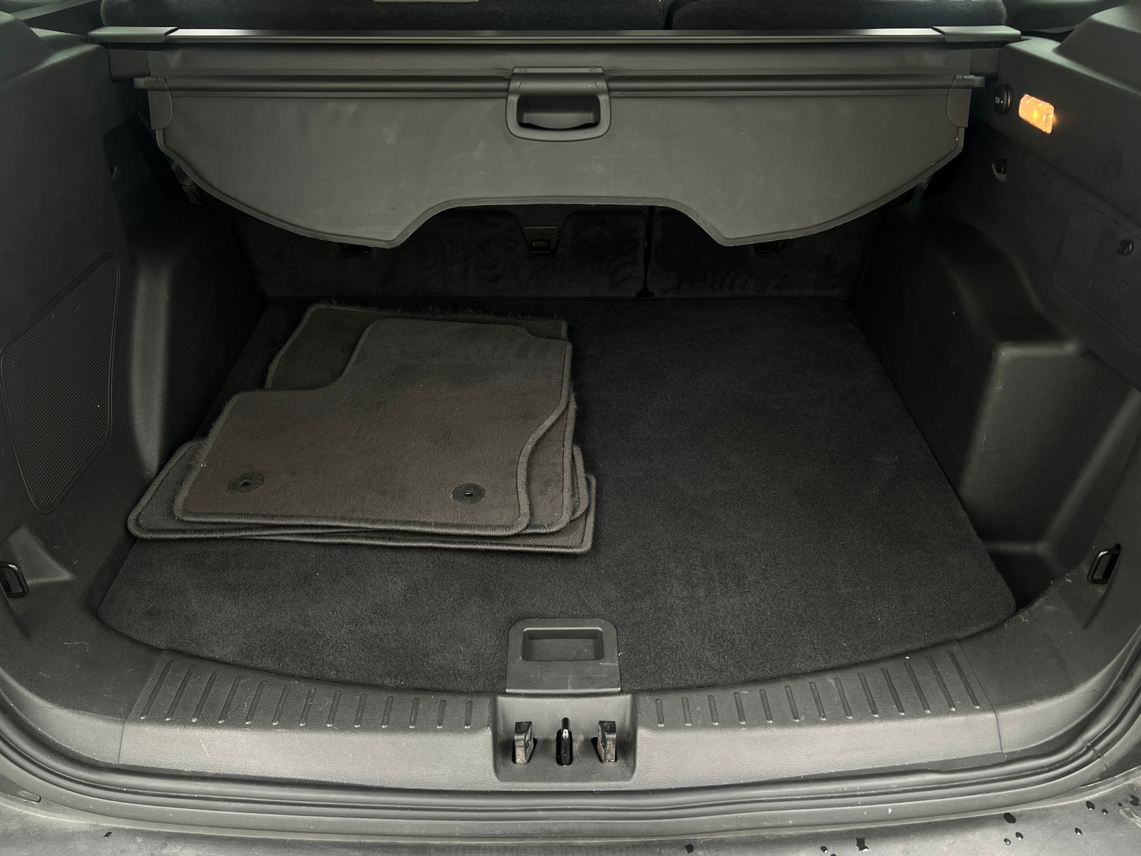 Thumbnail: 2019 Ford Escape - 6