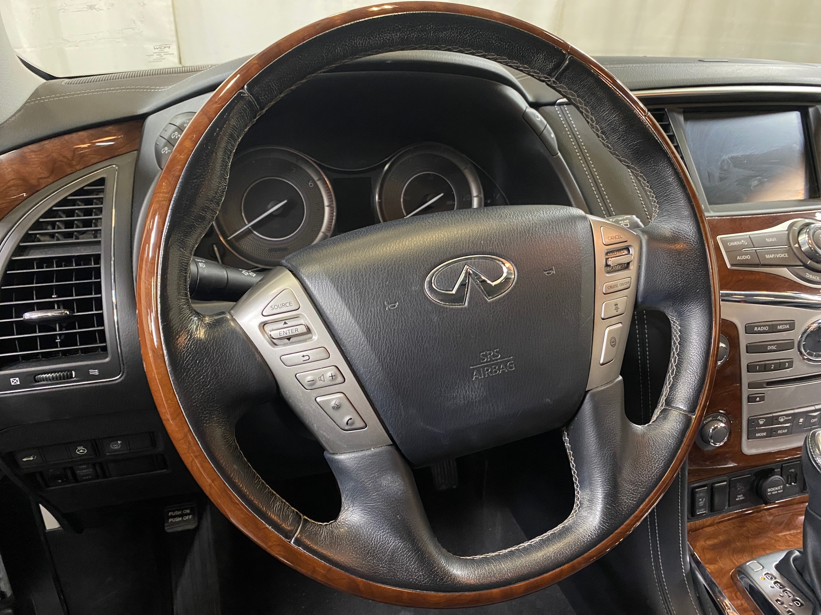 Thumbnail: 2018 INFINITI QX80 - 4