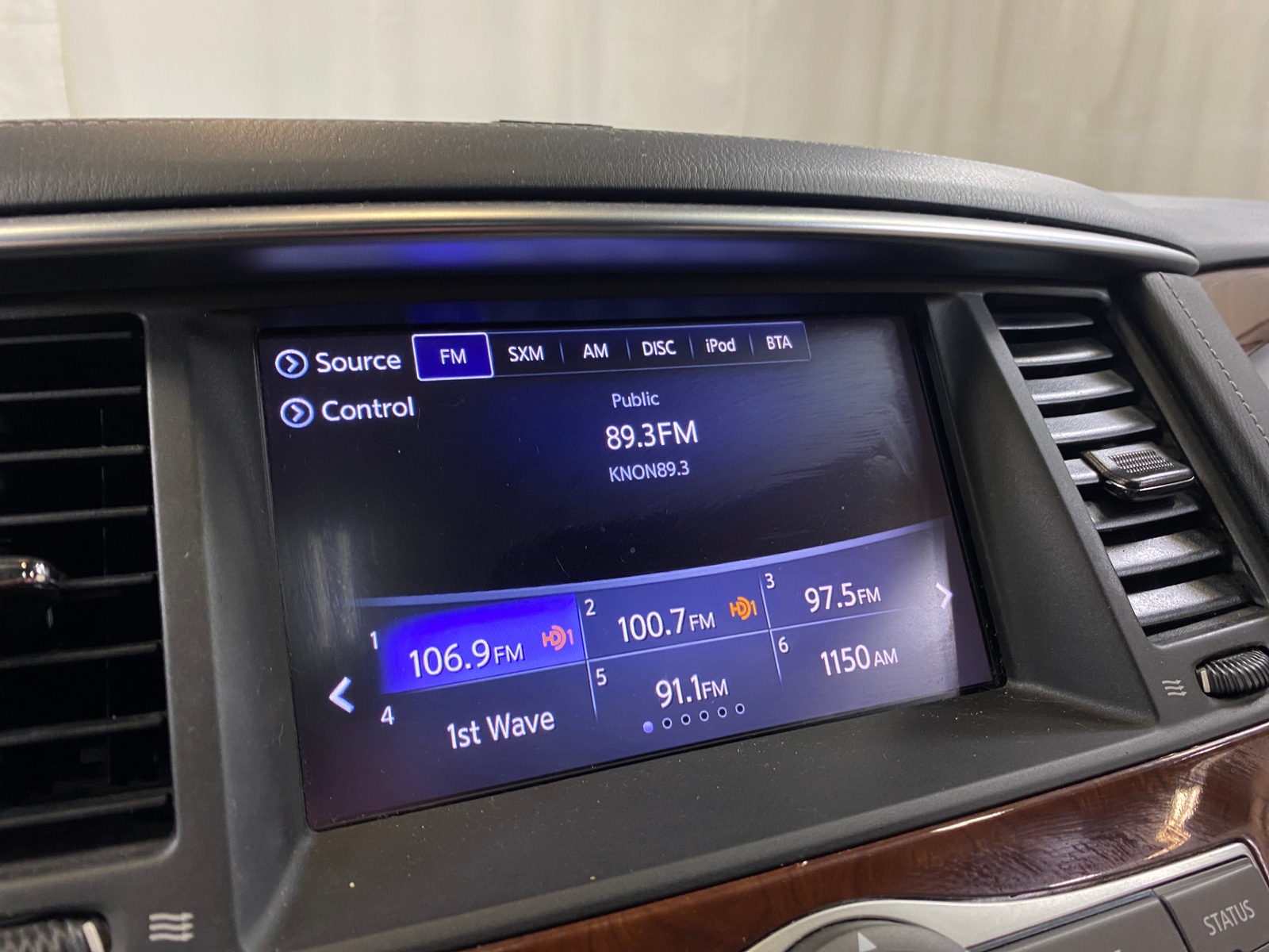 Thumbnail: 2018 INFINITI QX80 - 3