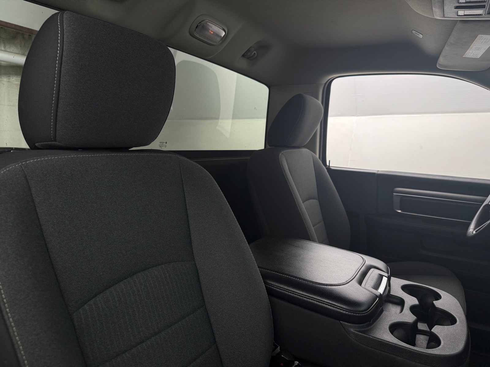 Thumbnail: 2022 RAM 1500 Classic - 2