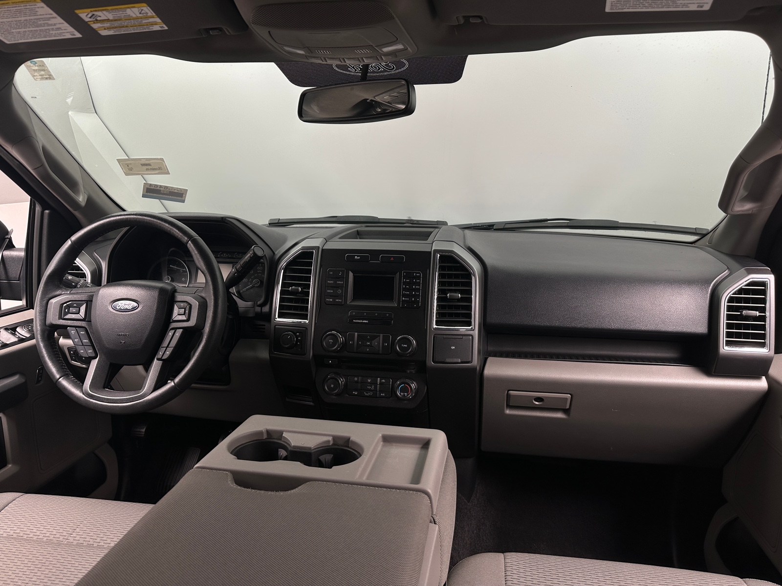 Thumbnail: 2017 Ford Econoline - 3