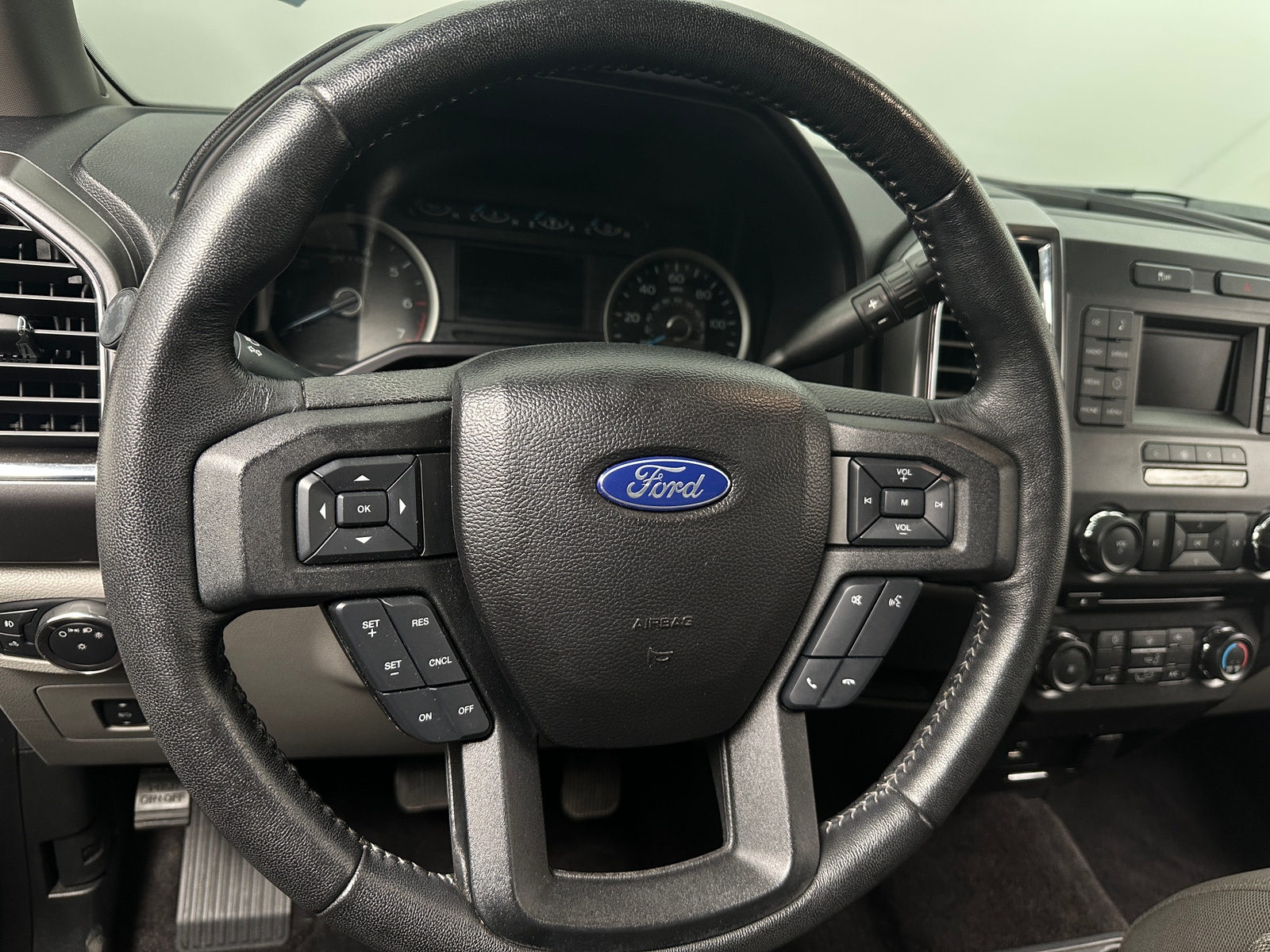 Thumbnail: 2017 Ford Econoline - 5