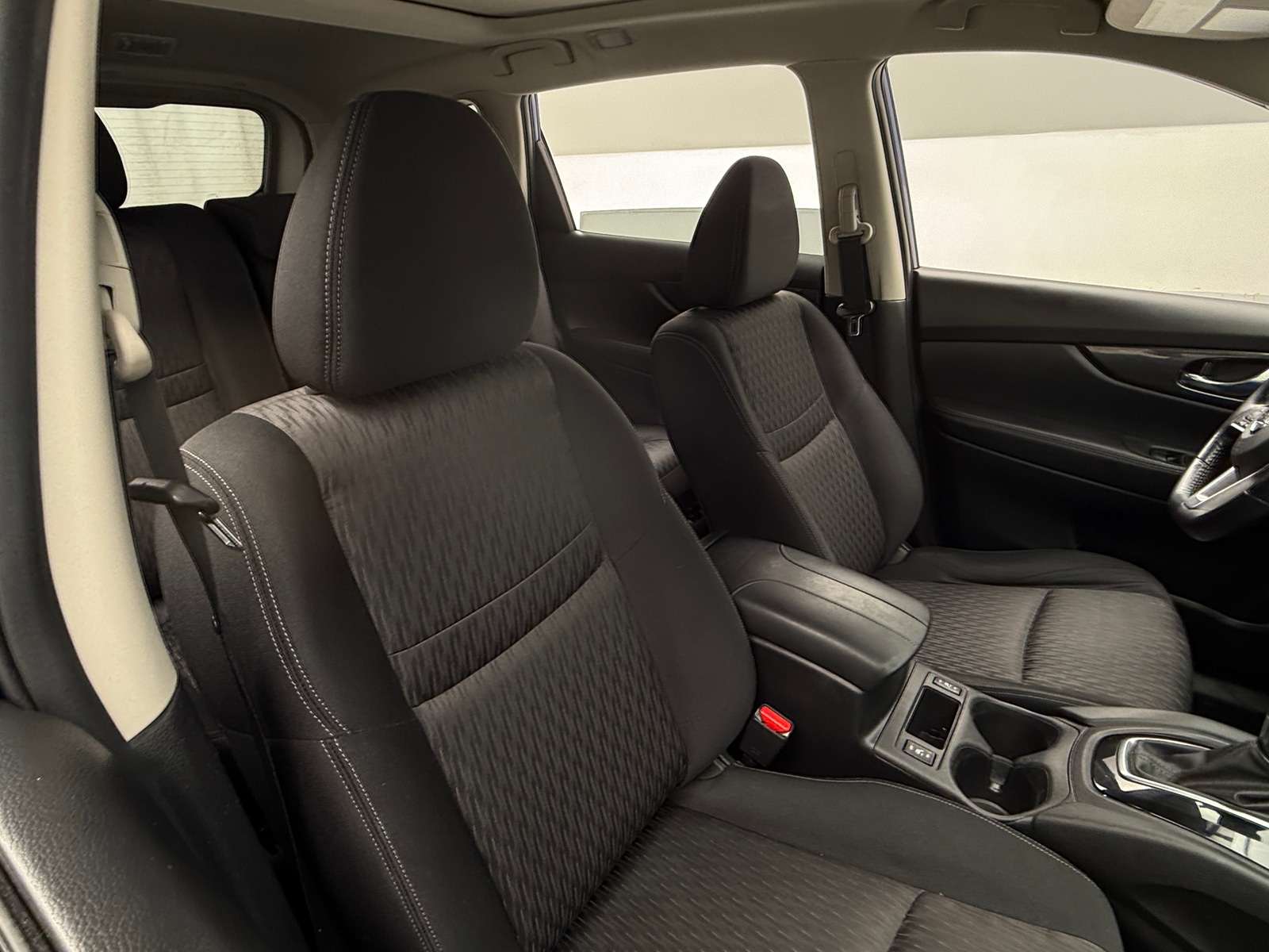 Thumbnail: 2018 Nissan Rogue - 2