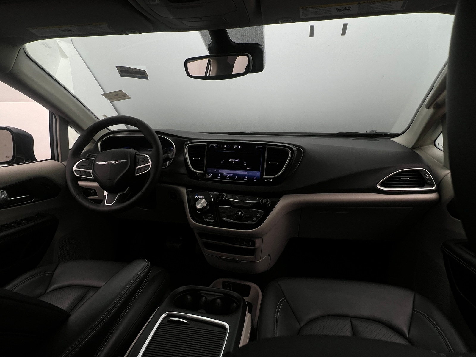 Thumbnail: 2024 Chrysler Pacifica - 2